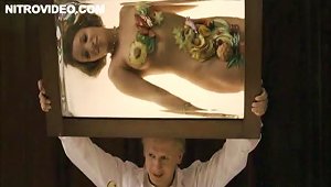 Sarka Petruzelova Totally Naked And Decorated With Fruit