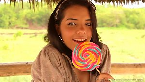 Lollipop Ing Naked Latina Teen
