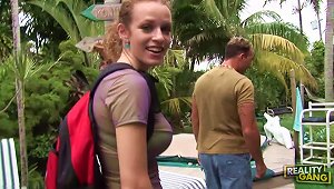 Horny Jessica Stone Is Getting Her  Drilled Outdoors